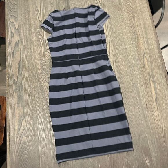 Victoria's Secret Gray Black Striped Short Sleeve Sheath Dress Size 10 - Picture 9 of 9